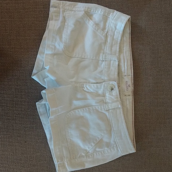 Shorts - Picture 1 of 3